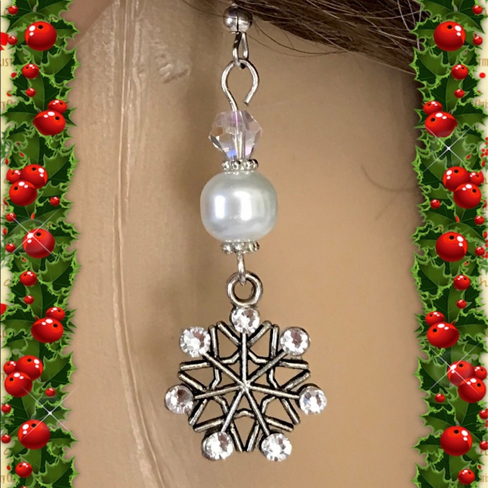 πβοΈπ SNOWFLAKE EARRINGS πβοΈπ - Picture 2 of 2